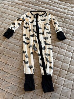 Caden Lane Cream and Black Bat-Print Convertible Romper